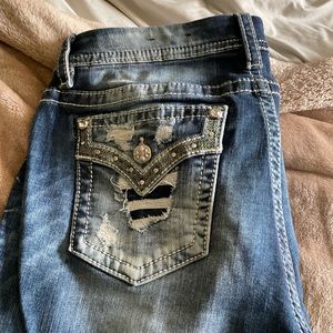 Like New Miss Me Straight Jeans Size 33